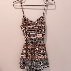 KENDALL & KYLIE | Open back romper